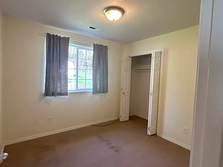147 Broken Mountain Dr — Photo 16