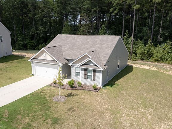 2nd image of 92 Chedworth Dr