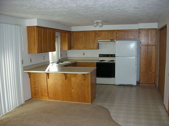 Dining and Kitchen