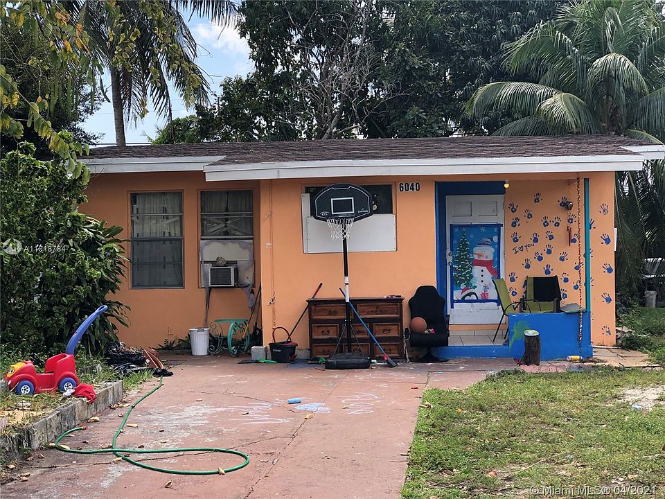 2nd image of 6040 SW 38th St
