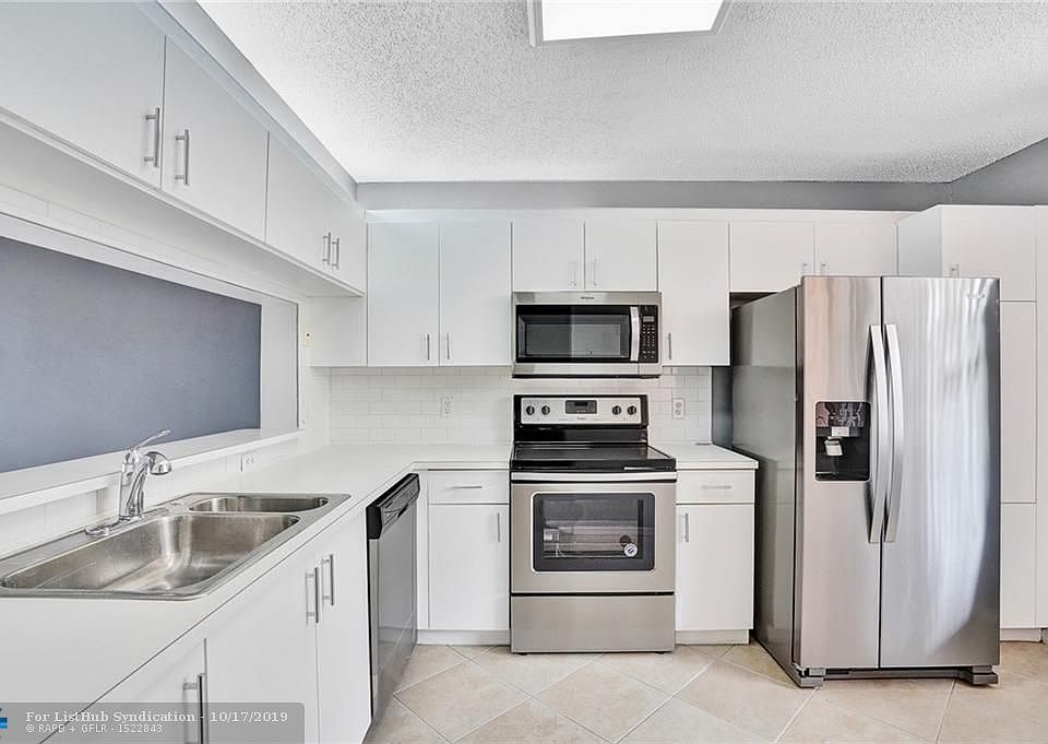 1st image of 2455 N Nob Hill Rd APT 103