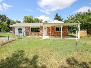 1918 W Wyandotte Ave, Sulphur, OK 73086