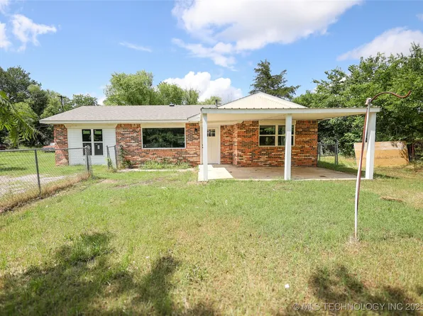 1918 W Wyandotte Ave, Sulphur, OK 73086