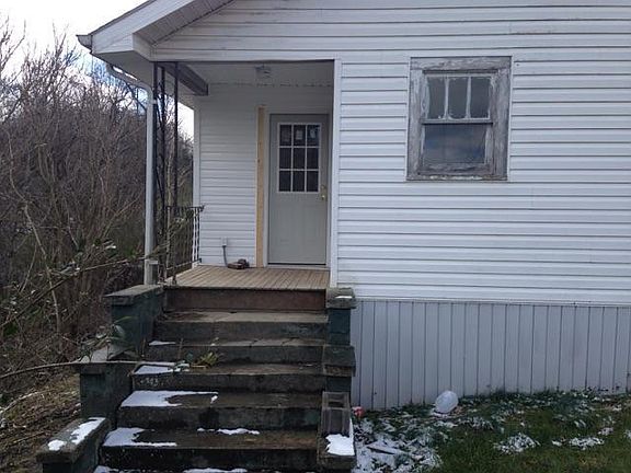 5th image of 632 Walnut St
