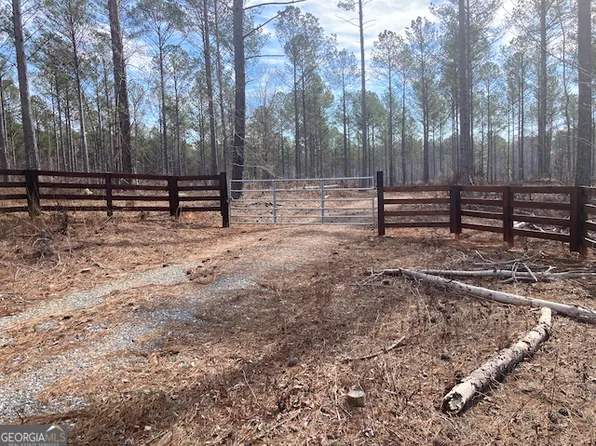 1 Alvaton Rd, Gay, GA 30218