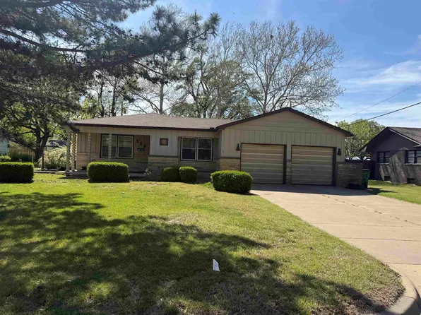 999 N Denmark Ave, Wichita, KS 67212