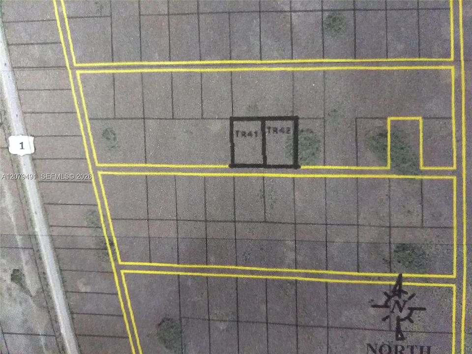 1st image of 425XX/- Near Uns #1