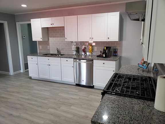 2nd image of 2507 Stratford Ct