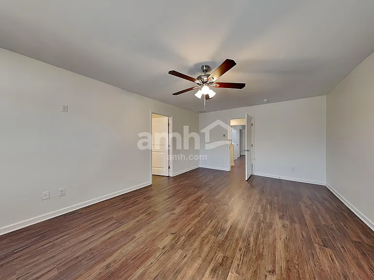 76 Springer Pkwy — Photo 8