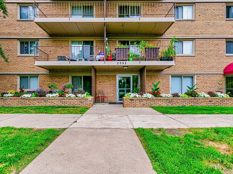 Cherry Court Apartments — Photo 14