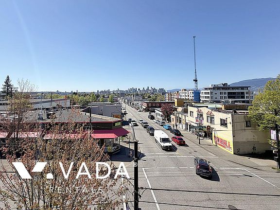 5th image of 1718 Venables St #402
