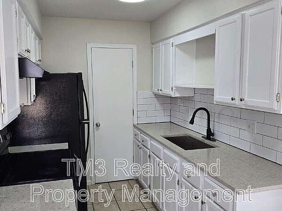 4th image of 1602 E Kansas City Rd APT 5
