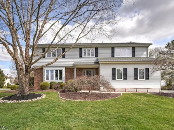 1 Stratford Pl, Raritan Twp., NJ 08822