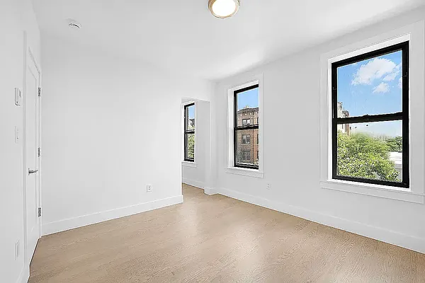 Rented by Pear NYC LLC | media 9
