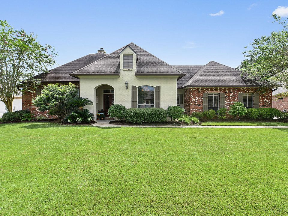 317 Gaslight Ln, Youngsville, LA 70592 Zillow