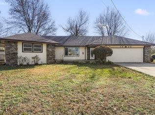 1980 E Smith St, Springfield, MO 65803
