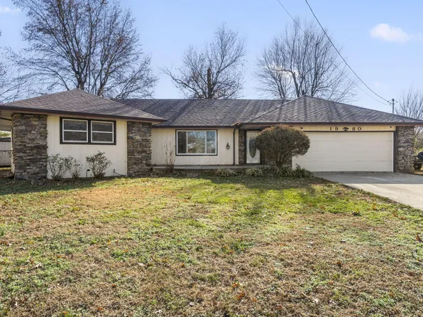 1980 E Smith Street, Springfield, MO 65803