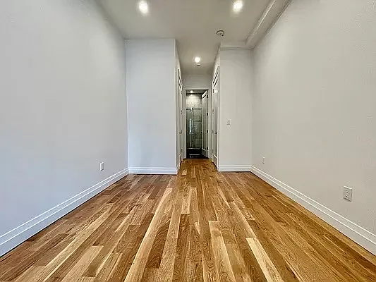 Rented by Bohemia Realty Group | media 6