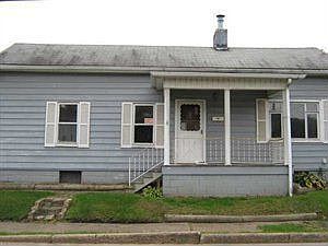 1st image of 1323 Josephine St