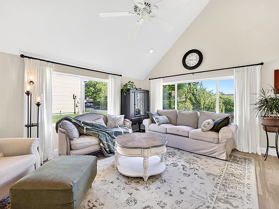 4th image of 313 Adair Dr