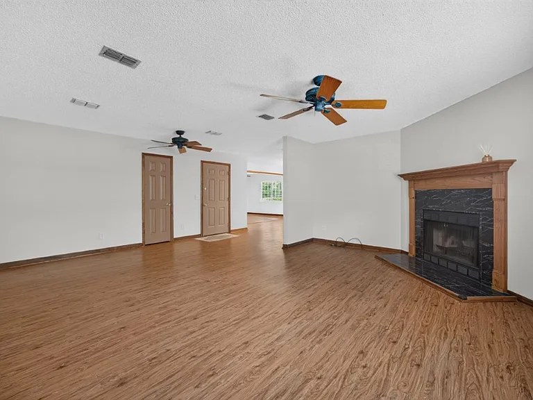 892 Branscomb Rd — Photo 12
