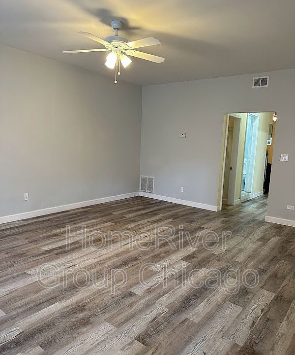 1st image of 1328 S 51st Ave