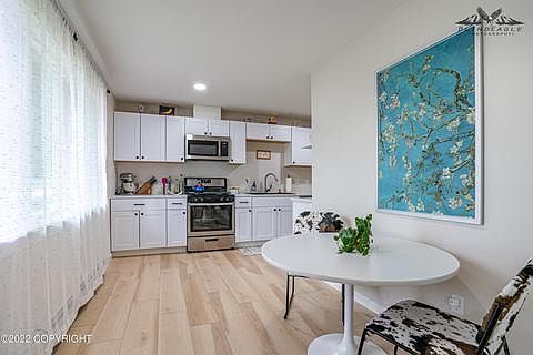 4th image of 6925 Windsor Pl