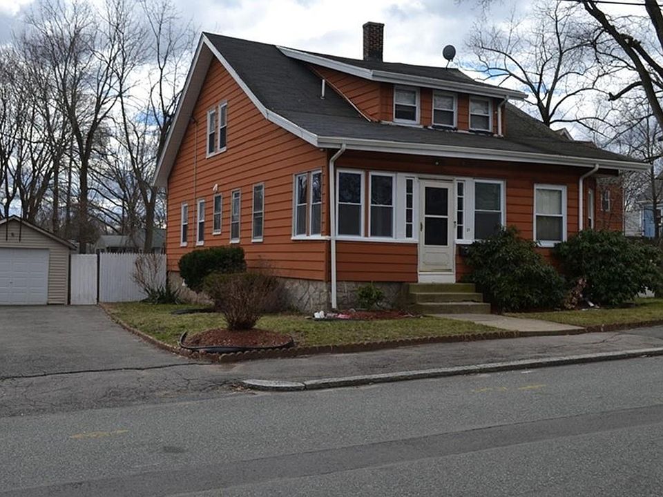 1st image of 22 Leavitt St