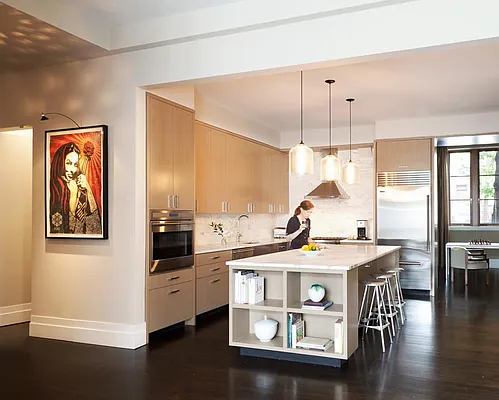 Sold by Brooklyn Bridge | media 25