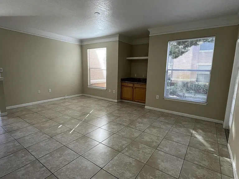 17954 Villa Creek Dr — Photo 9