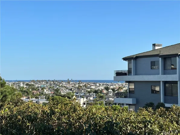 260 Cagney Ln, Newport Beach, CA 92663