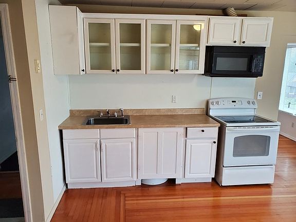 2nd image of 5044 Yakima Ave #5046C