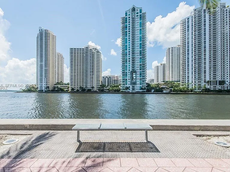335 Biscayne Blvd #3808 — Photo 43