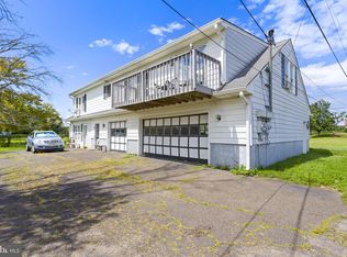 16 Archertown Rd #B, New Egypt, NJ 08533