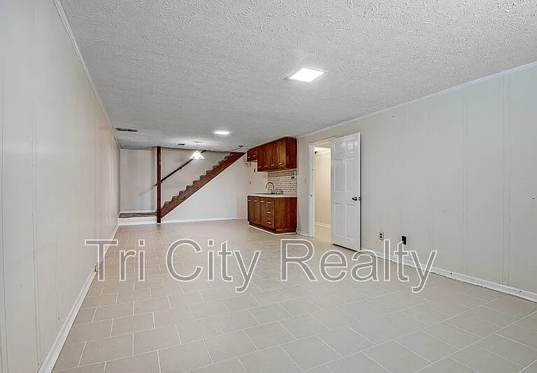630 Hawthorne Pl — Photo 39