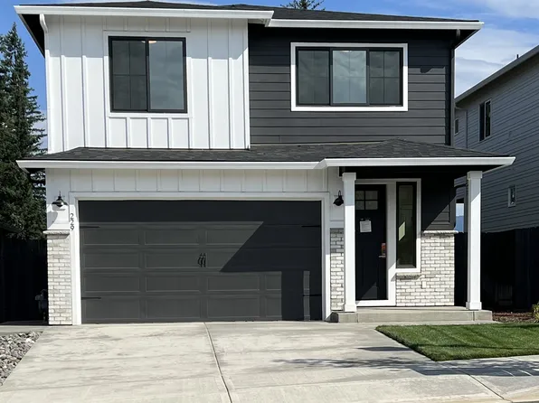 229 W Maple St, Washougal, WA 98671