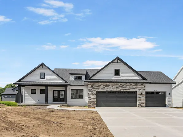 4727 Hidden Ridge Dr, Hudsonville, MI 49426