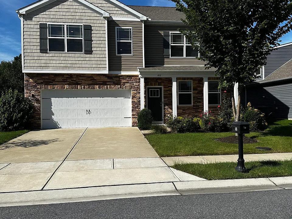 416 Lena Ln
