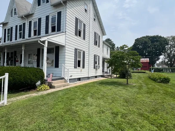 822 Tuckerton Ave, Temple, PA 19560