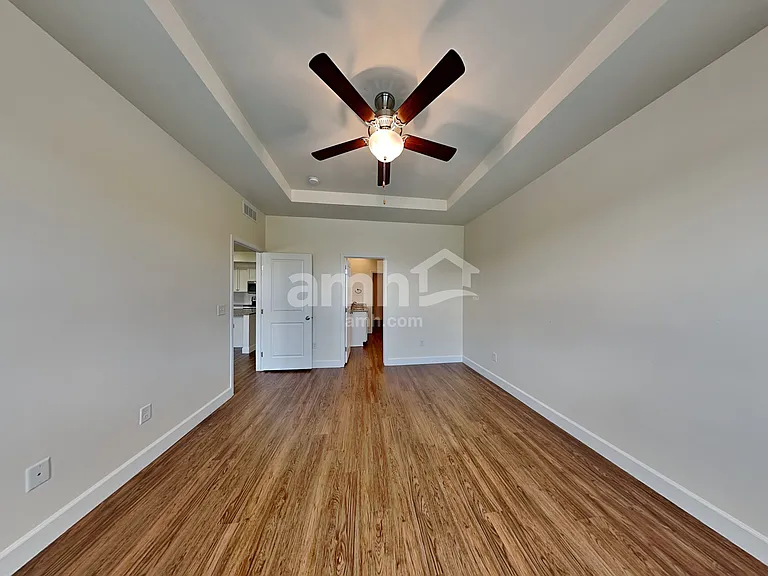 1519 S Horton St — Photo 14