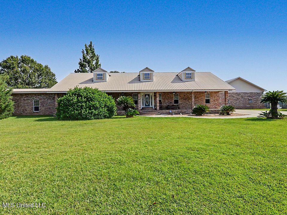 1st image of 19273 Hunters Bend Dr