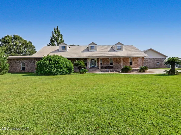 19273 Hunters Bend Dr, Gulfport, MS 39503