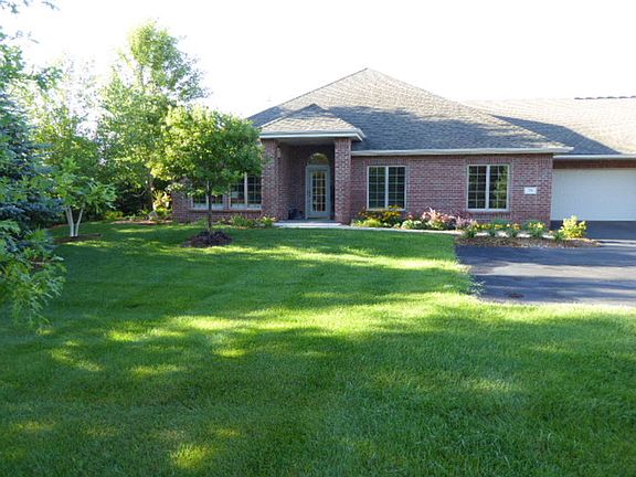 2nd image of 79 Deerwood Ct