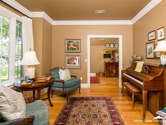 5th image of 2017 N Bridgeton Ct