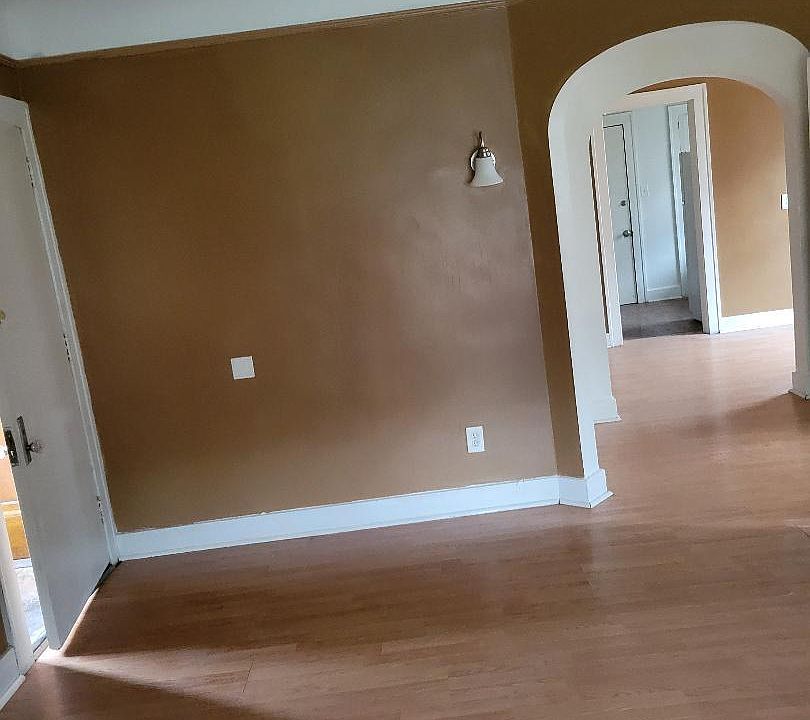 1st image of 58 Waldo St #58