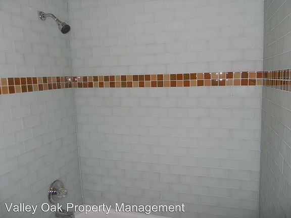 5th image of 1420 Del Vista Ave