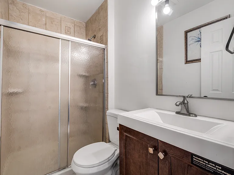 685 Ithaca Pl — Photo 12