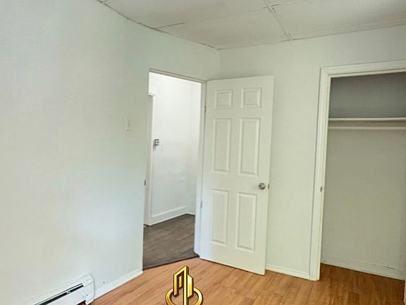 2nd image of 133 Boyd Ave Floor 1