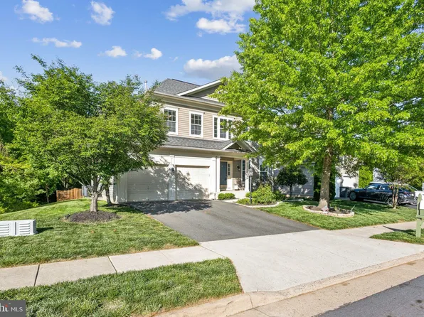 14272 Sharpshinned Dr, Gainesville, VA 20155