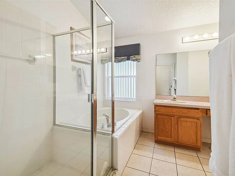 640 Chadbury Way — Photo 18